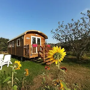 https://roulotte-bigoudenne.inbrittany.com
