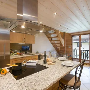 https://maisonnette-le-chamois.hotels-rhonealpes.com