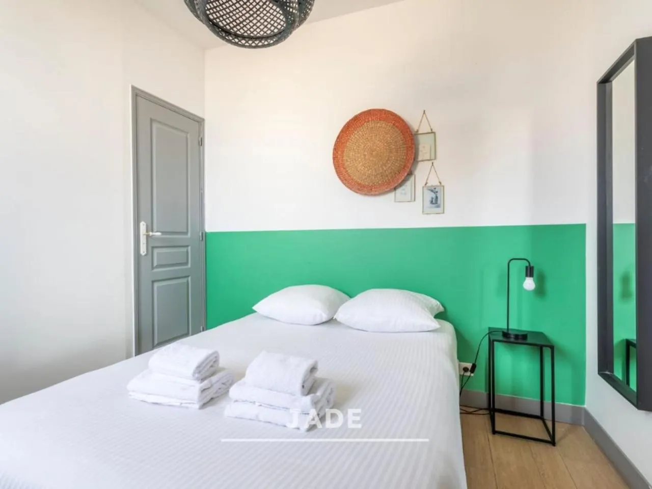 Les Cocons - 8 Appartements A 100M Du Vieux Port Marseille 0*,  France