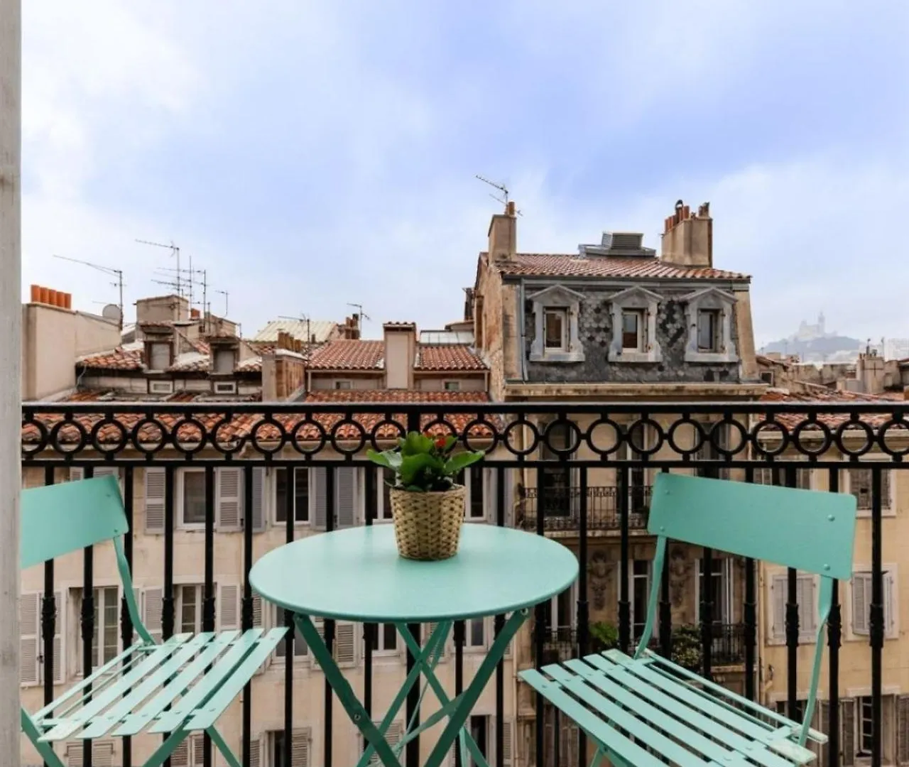 Les Cocons - 8 Appartements A 100M Du Vieux Port Marseille